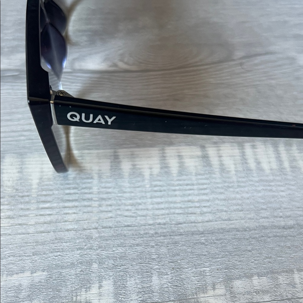 Quay Australia Gradient Black Sunglasses - Picture 2 of 5